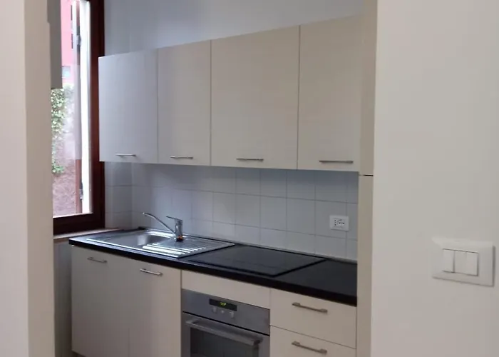 Liberty アパート ヴェローナ